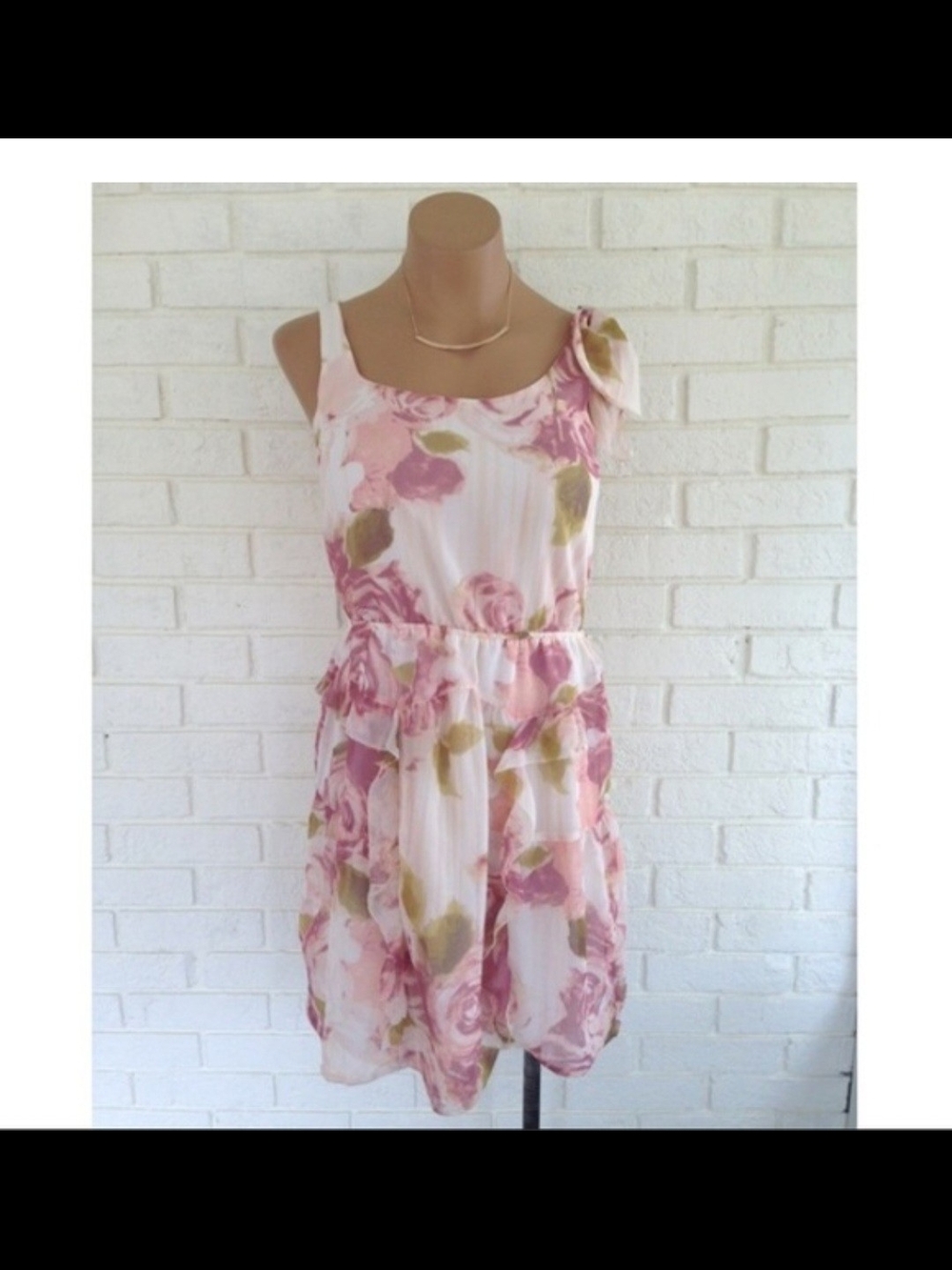 LC Lauren Conrad Dusty Pink Floral Tie-Shoulder Mini Dress. Size 8